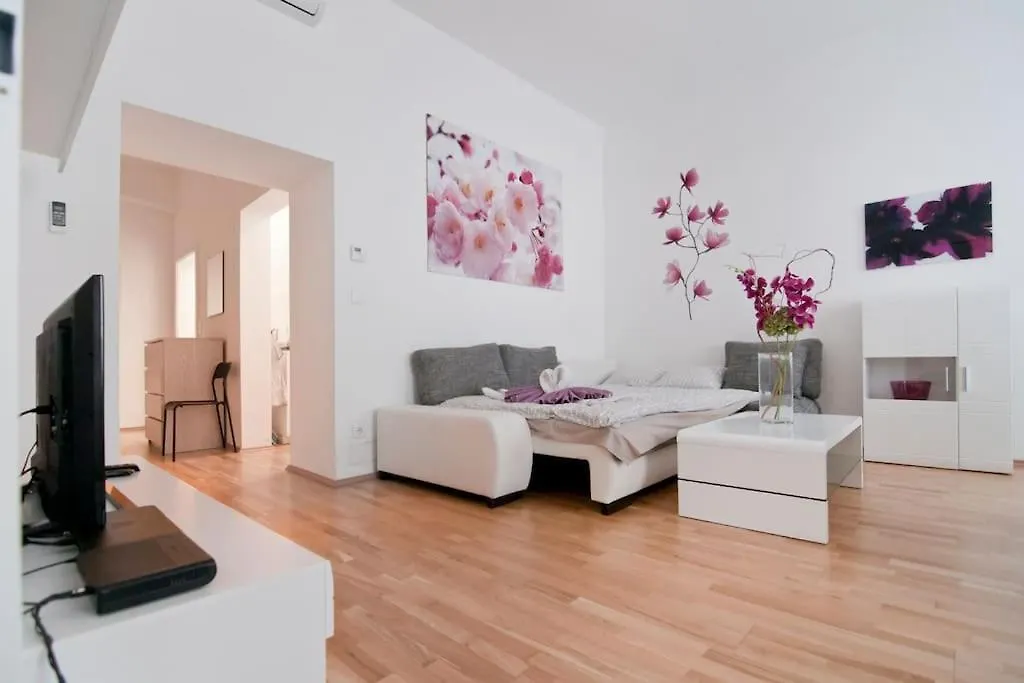 Central Apartment Vienna City Center